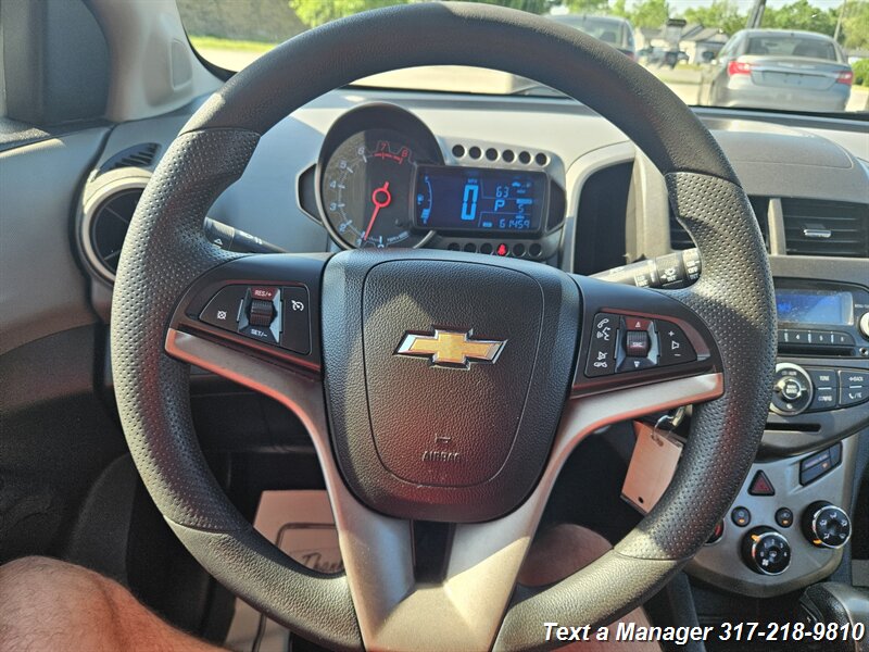 2012 Chevrolet Sonic LT - Photo 11 - Greenwood, IN 46142