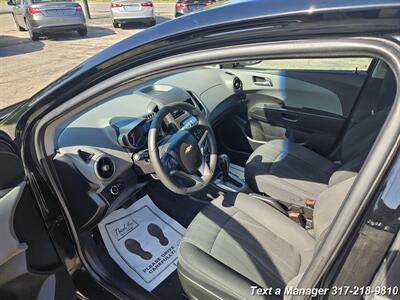 2012 Chevrolet Sonic LT - Photo 9 - Greenwood, IN 46142