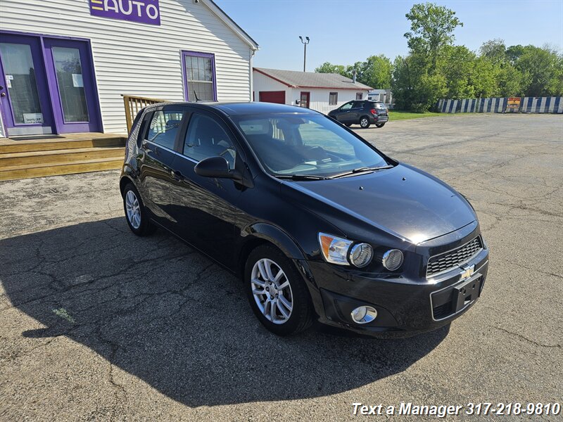 2012 Chevrolet Sonic LT - Photo 7 - Greenwood, IN 46142