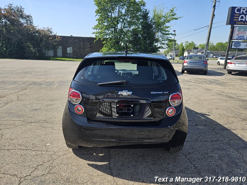 2012 Chevrolet Sonic LT - Photo 4 - Greenwood, IN 46142