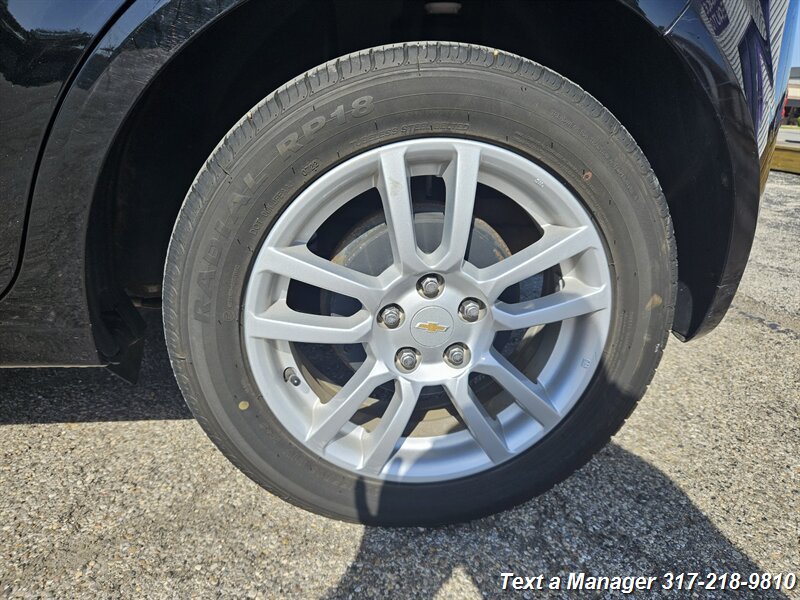 2012 Chevrolet Sonic LT - Photo 28 - Greenwood, IN 46142