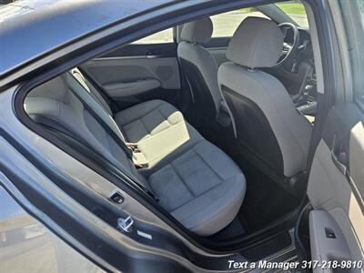2018 Hyundai ELANTRA SEL   - Photo 15 - Greenwood, IN 46142