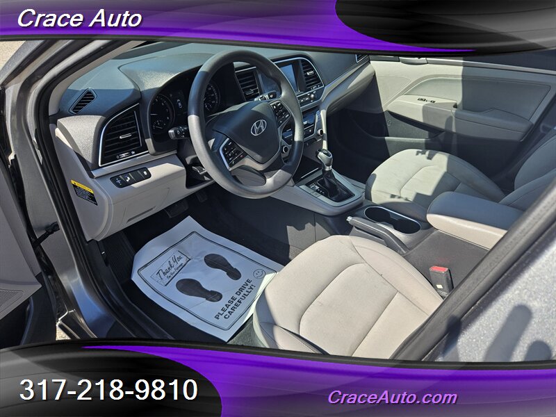 2018 Hyundai ELANTRA SEL   - Photo 1 - Greenwood, IN 46142