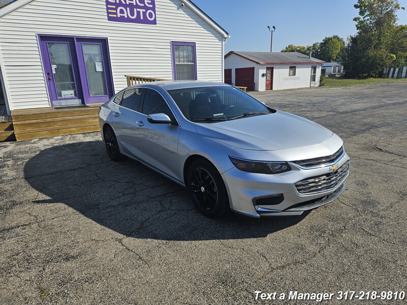 2017 Chevrolet Malibu 1LT photo 6