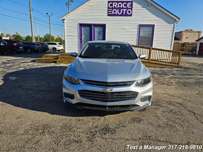 2017 Chevrolet Malibu LT   - Photo 8 - Greenwood, IN 46142