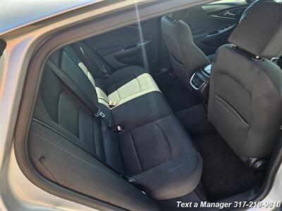 2017 Chevrolet Malibu LT   - Photo 25 - Greenwood, IN 46142