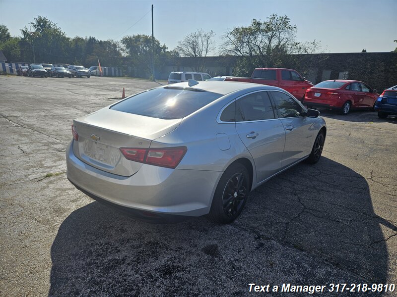 2017 Chevrolet Malibu 1LT photo 4