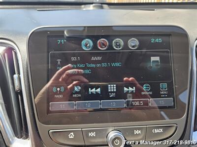 2017 Chevrolet Malibu LT   - Photo 16 - Greenwood, IN 46142