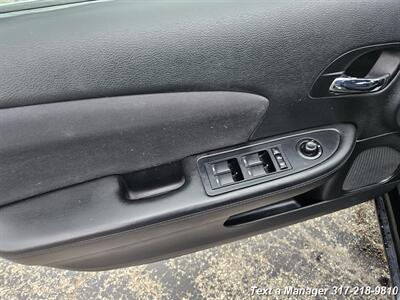 2013 Chrysler 200 Touring   - Photo 6 - Greenwood, IN 46142