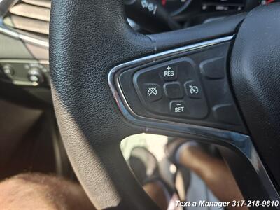 2017 Chevrolet Malibu LT   - Photo 14 - Greenwood, IN 46142