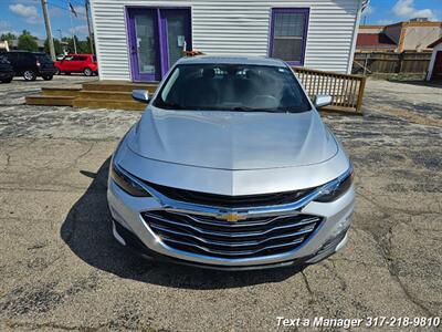 2017 Chevrolet Malibu LT   - Photo 8 - Greenwood, IN 46142