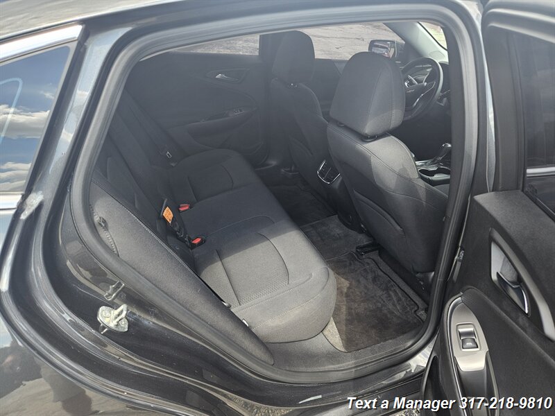 2016 Chevrolet Malibu LT - Photo 24 - Greenwood, IN 46142