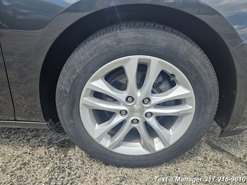 2016 Chevrolet Malibu LT - Photo 26 - Greenwood, IN 46142