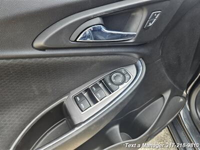 2016 Chevrolet Malibu LT - Photo 11 - Greenwood, IN 46142