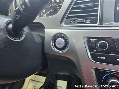 2016 Hyundai SONATA Sport   - Photo 17 - Greenwood, IN 46142