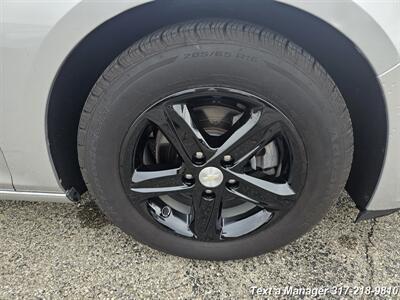2019 Chevrolet Malibu LS   - Photo 29 - Greenwood, IN 46142