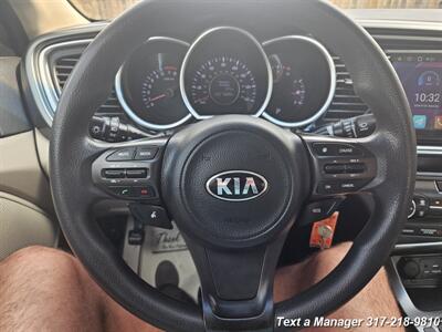 2015 Kia Optima LX   - Photo 12 - Greenwood, IN 46142