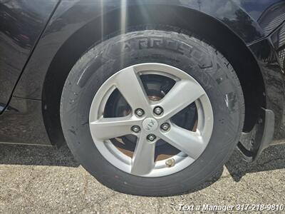 2015 Kia Optima LX   - Photo 23 - Greenwood, IN 46142