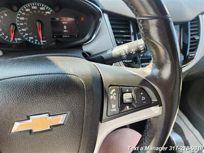 2018 Chevrolet Trax LT   - Photo 11 - Greenwood, IN 46142