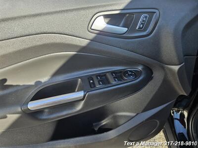 2016 Ford Escape SE   - Photo 11 - Greenwood, IN 46142