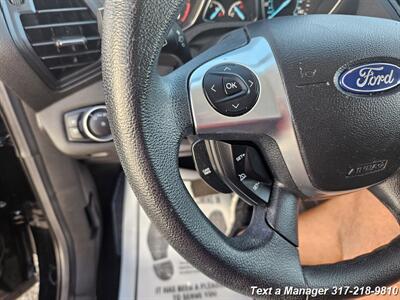 2016 Ford Escape SE   - Photo 16 - Greenwood, IN 46142