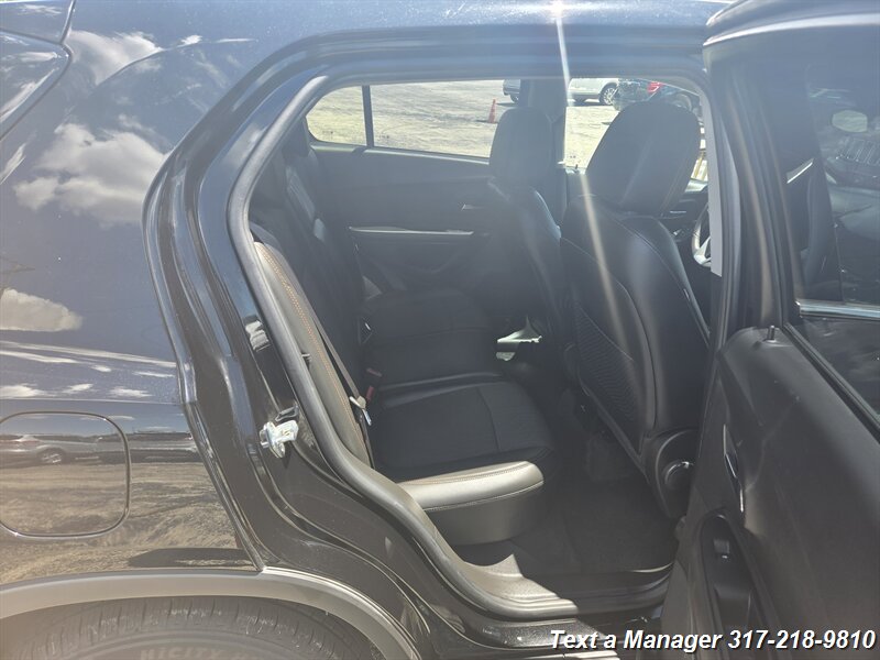 2019 Chevrolet Trax LT - Photo 20 - Greenwood, IN 46142