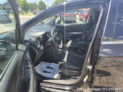 2019 Chevrolet Trax LT - Photo 17 - Greenwood, IN 46142