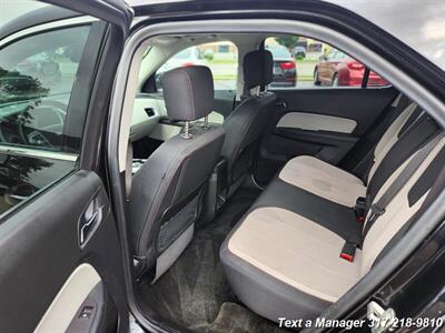 2017 Chevrolet Equinox LT   - Photo 19 - Greenwood, IN 46142