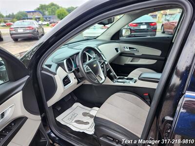 2017 Chevrolet Equinox LT   - Photo 18 - Greenwood, IN 46142