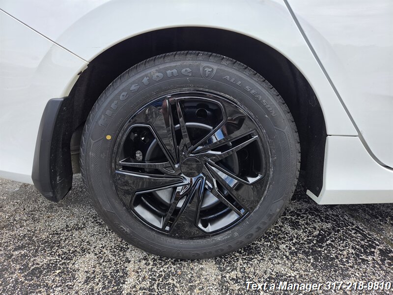 2016 Honda Civic LX - Photo 25 - Greenwood, IN 46142