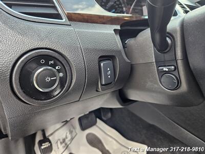 2017 Ford Taurus Limited - Photo 12 - Greenwood, IN 46142