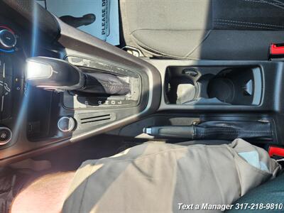 2015 Ford Focus SE   - Photo 21 - Greenwood, IN 46142