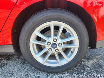 2015 Ford Focus SE   - Photo 24 - Greenwood, IN 46142