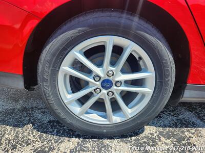 2015 Ford Focus SE   - Photo 25 - Greenwood, IN 46142