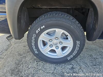 2006 Dodge Dakota SLT   - Photo 27 - Greenwood, IN 46142