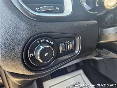 2021 Jeep Renegade Latitude   - Photo 11 - Greenwood, IN 46142