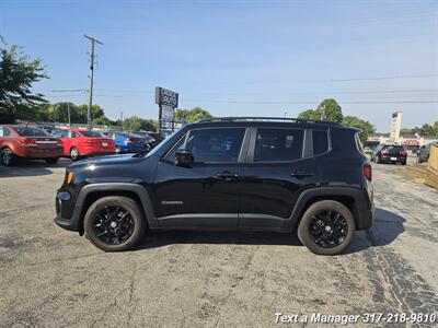 2021 Jeep Renegade Latitude   - Photo 2 - Greenwood, IN 46142