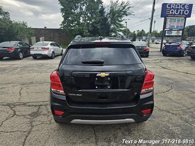 2020 Chevrolet Trax LT - Photo 4 - Greenwood, IN 46142
