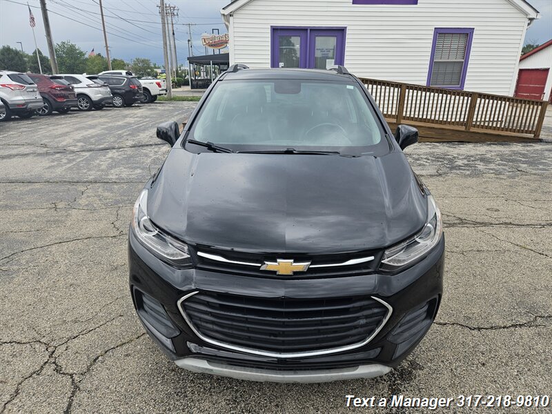 2020 Chevrolet Trax LT - Photo 8 - Greenwood, IN 46142