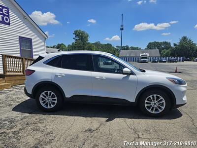 2020 Ford Escape SE   - Photo 6 - Greenwood, IN 46142