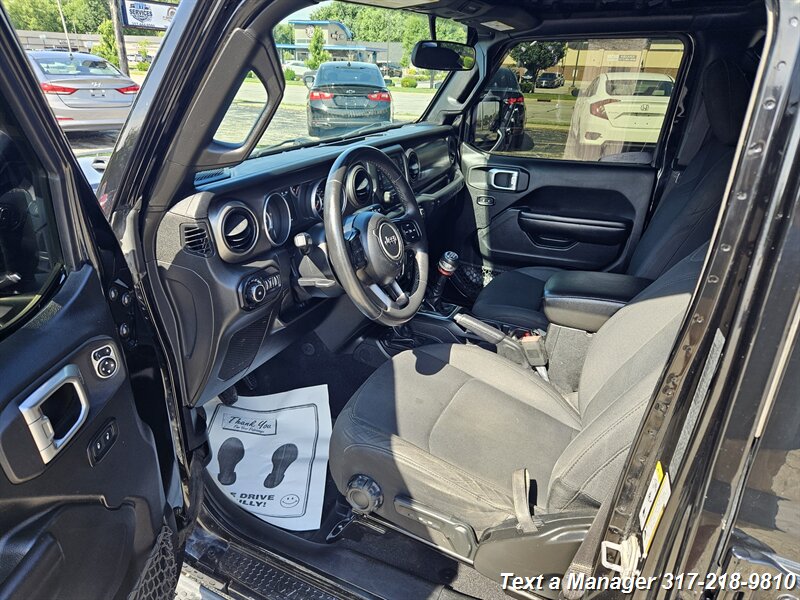2018 Jeep Wrangler Unlimited Sport - Photo 9 - Greenwood, IN 46142