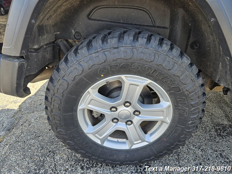 2018 Jeep Wrangler Unlimited Sport - Photo 31 - Greenwood, IN 46142