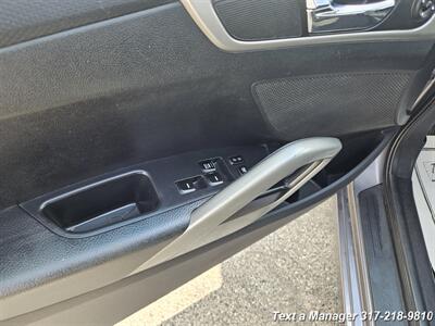 2015 Hyundai VELOSTER RE:FLEX   - Photo 10 - Greenwood, IN 46142