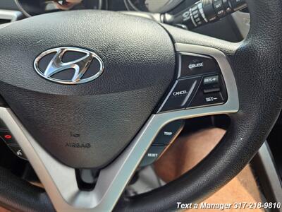 2015 Hyundai VELOSTER RE:FLEX   - Photo 15 - Greenwood, IN 46142