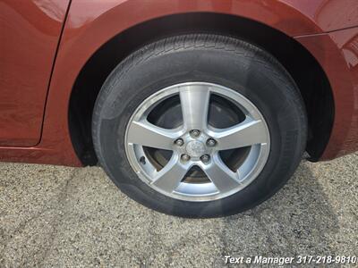2012 Chevrolet Cruze LT   - Photo 10 - Greenwood, IN 46142