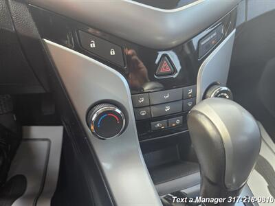 2012 Chevrolet Cruze LT   - Photo 22 - Greenwood, IN 46142