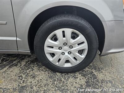 2015 Dodge Grand Caravan SE   - Photo 34 - Greenwood, IN 46142