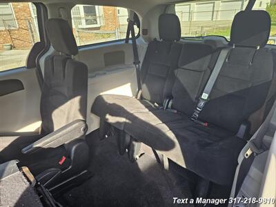 2015 Dodge Grand Caravan SE   - Photo 27 - Greenwood, IN 46142