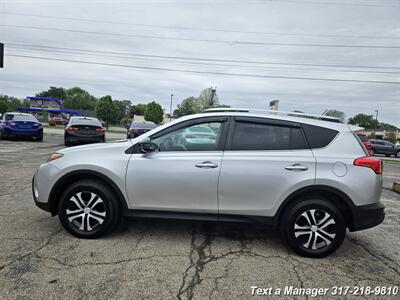 2015 Toyota RAV4 LE - Photo 2 - Greenwood, IN 46142