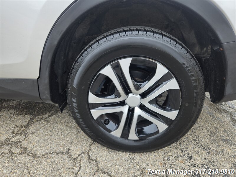 2015 Toyota RAV4 LE - Photo 27 - Greenwood, IN 46142